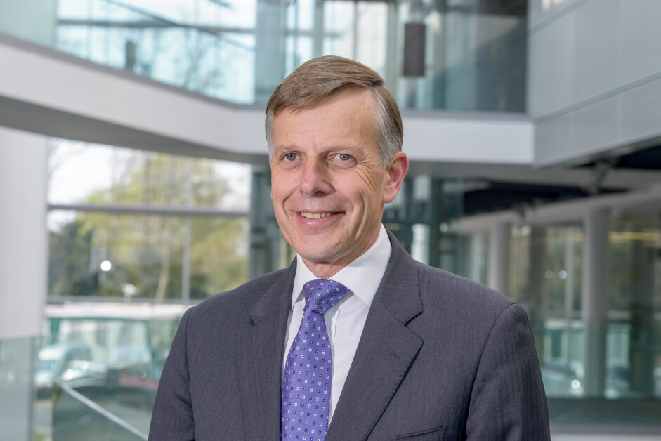 Photo of Sir Peter Gregson 