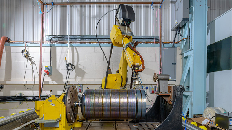 Full-scale prototype of a titanium pressure vessel 