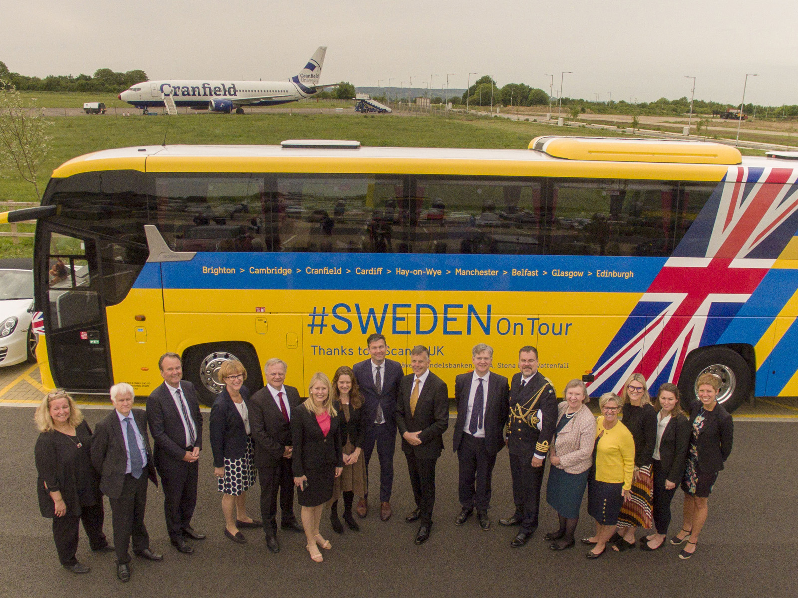Swedish Ambassador to the United Kingdom, Torjörn Sohlström, with senior representatives of Cranfield University and Saab
