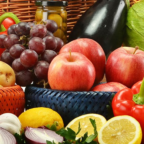 An image of assorted fruits and vegetables. 
