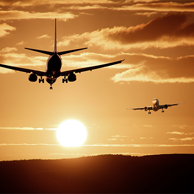 Aeroplanetrafficsky400x400