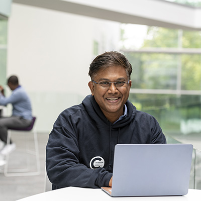 Map of the world showing different flight paths